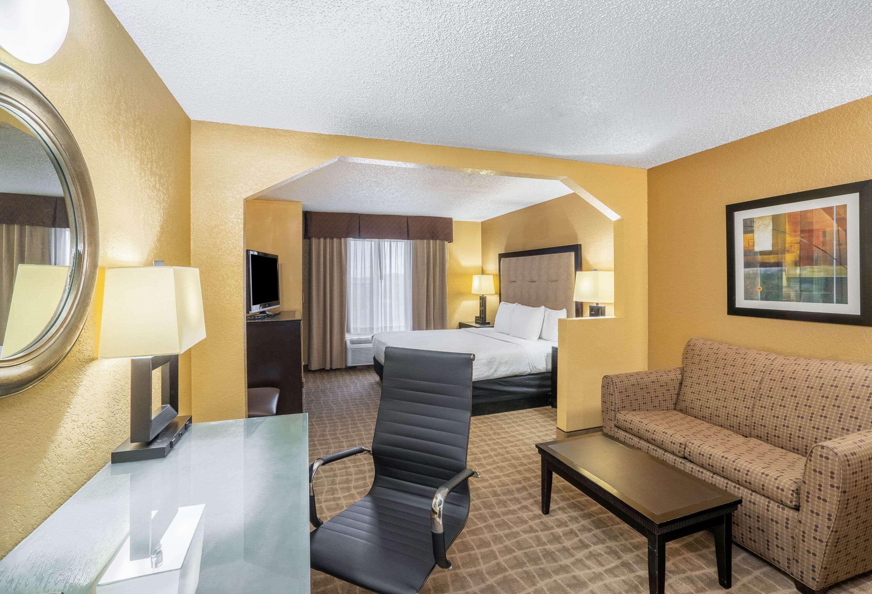 Hotel La Quinta By Wyndham Hot Springs Exteriér fotografie